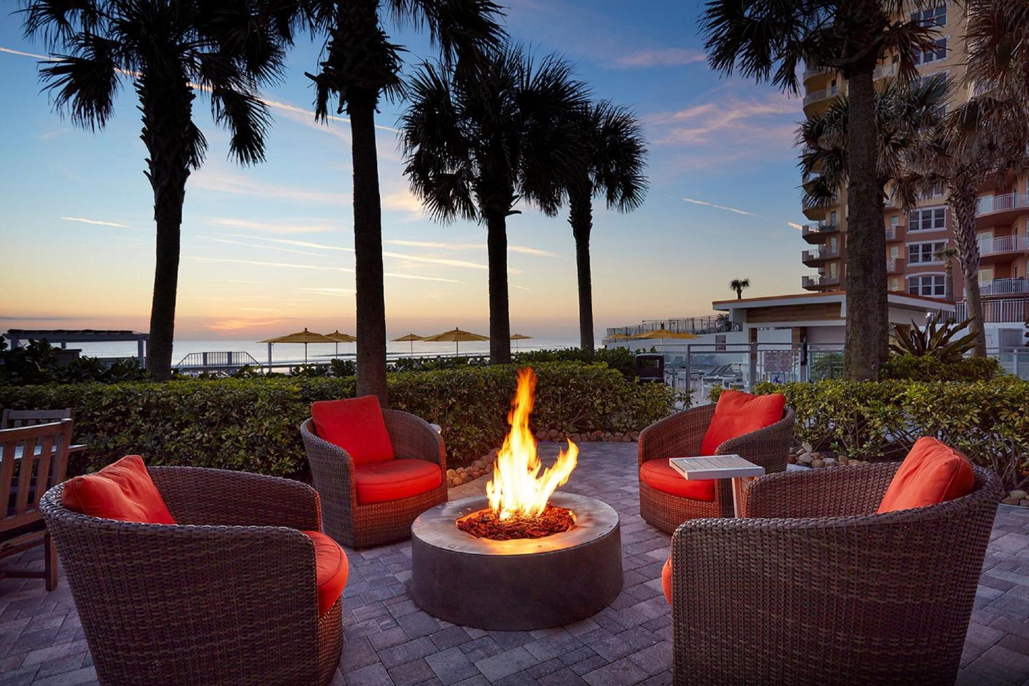 Delta Hotels By Marriott Daytona Beach Oceanfront Buitenkant foto